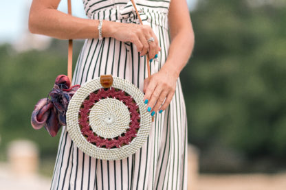 Sac en rotin blanc tresse rose